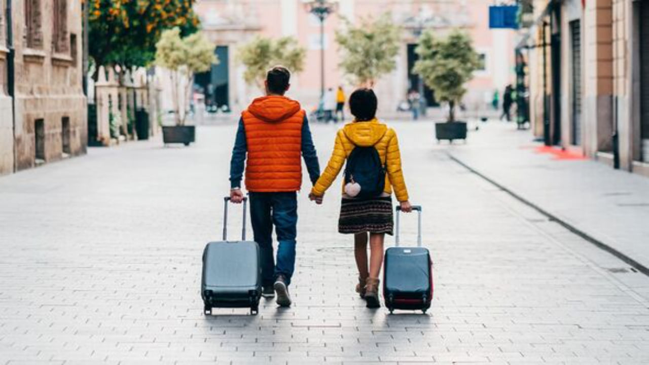 Tourism: టూరిస్టులే వీరి టార్గెట్.. ఇలాంటి మోసాల నుంచి తప్పించుకోవడం ఎలా?