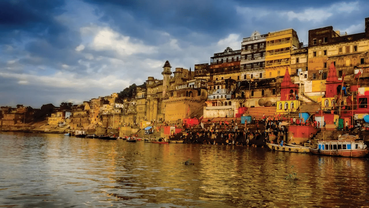 Varanasi: అంతర్జాతీయ యవనికపై భారతీయులకు మరో గౌరవం.. ప్రపంచంలోనే రెండవ ఆధ్యాత్మిక నగరంగా వారణాసి..