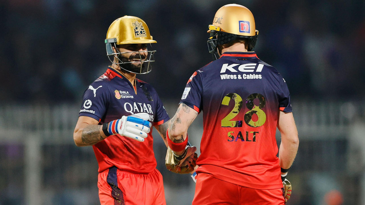 DC vs RCB: టేబుల్ టాప్ కోసం హోరాహోరీ యుద్ధం! ఈ మ్యాచ్ లో బద్దలయ్యే రికార్డుల ఫుల్ లిస్ట్ ఇదే!