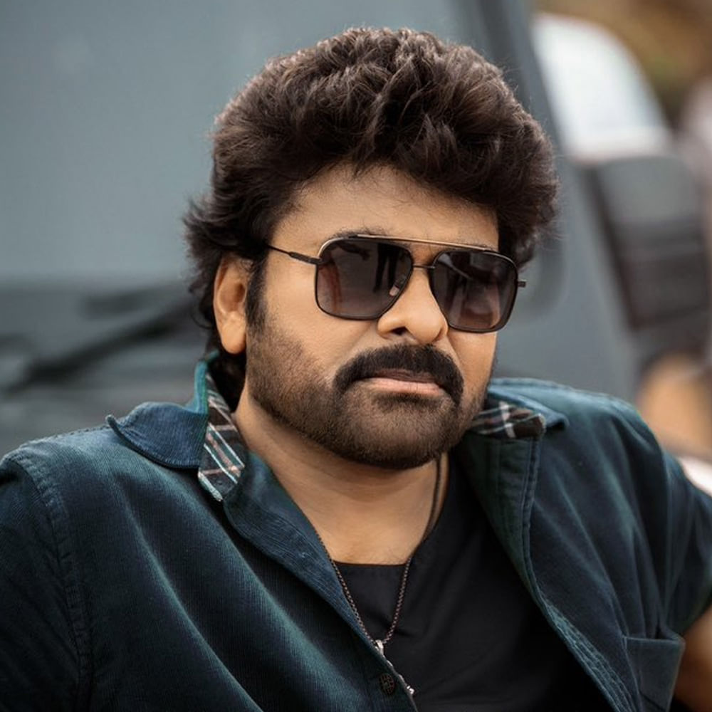 రామ రామ అంటూ సాగే ఫస్ట్ సింగిల్‌ను ఏప్రిల్ 12న రిలీజ్ చేస్తున్నట్టుగా వెల్లడించింది. ఈ అప్‌డేట్‌తో మెగా ఫ్యాన్స్‌ పండుగ చేసుకుంటున్నారు. ఈ సినిమా రిలీజ్ విషయంలోనూ ఓ హిట్ సెంటిమెంట్‌ను రిపీట్ చేసే ఆలోచనలో ఉంది చిత్రయూనిట్‌. 