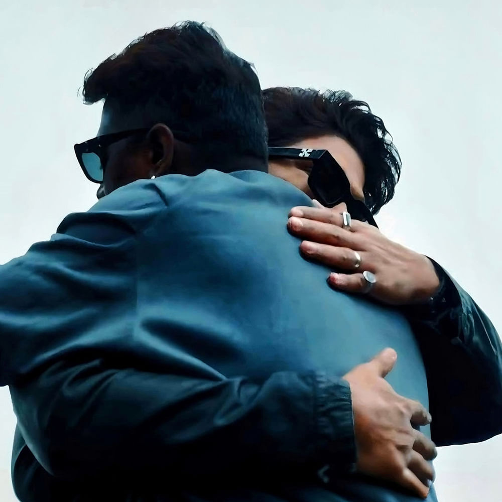 పుష్ప 2తో ఇండస్ట్రీ రికార్డులను తిరగరాసిన అల్లు అర్జున్‌, నెక్ట్స్ ప్రాజెక్ట్‌ను అంతకు మించి అన్న రేంజ్‌లో ప్లాన్ చేస్తున్నారు. అట్లీ దర్శకత్వంలో గ్లోబల్ రేంజ్‌ ప్రాజెక్ట్‌ను పట్టాలెక్కిస్తున్నట్టుగా ఆల్రెడీ ఎనౌన్స్‌మెంట్ ఇచ్చారు. ఇప్పుడు ఈ సినిమా కాస్టింగ్‌కు సంబంధించిన న్యూస్ ఇండస్ట్రీ సర్కిల్స్‌లో హాట్ టాపిక్‌గా మారింది.
