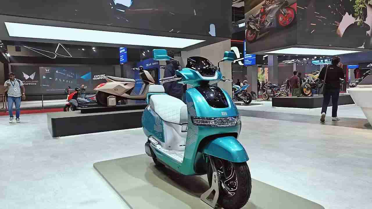 EV Scooter: 2025 వెర్షన్ టీవీఎస్ ఐక్యూబ్ రిలీజ్.. బ్యాటరీ విషయంలో తగ్గేదేలే..!