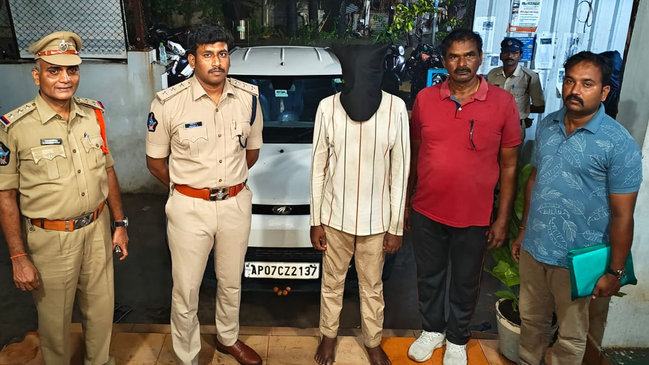 Andhra: ఏపీ MLC కారు మిస్సింగ్.. నిందితుడ్ని పట్టేసిన పోలీసులు.. అతని చెప్పింది విని షాక్