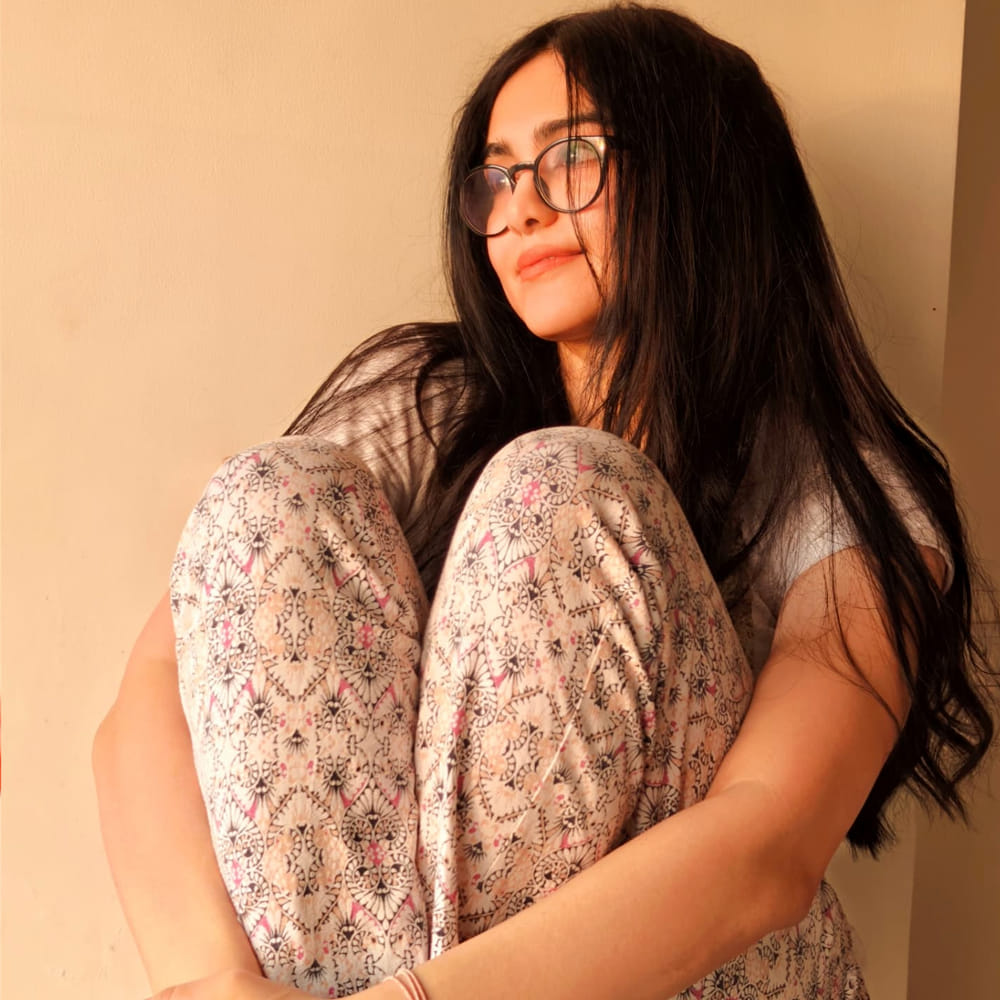 సినిమా కోసం ఎలాంటి సాహసాలు అయినా చేస్తుంది ఆ చిన్నది. బాలీవుడ్ లో లేడీ ఓరియేంటేడ్ సినిమాలతో పాపులర్ అయ్యింది ఈ భామ. అదా శర్మ నటించిన కేరళ స్టోరీ సినిమా భారీ హిట్ గా నిలిచింది. 