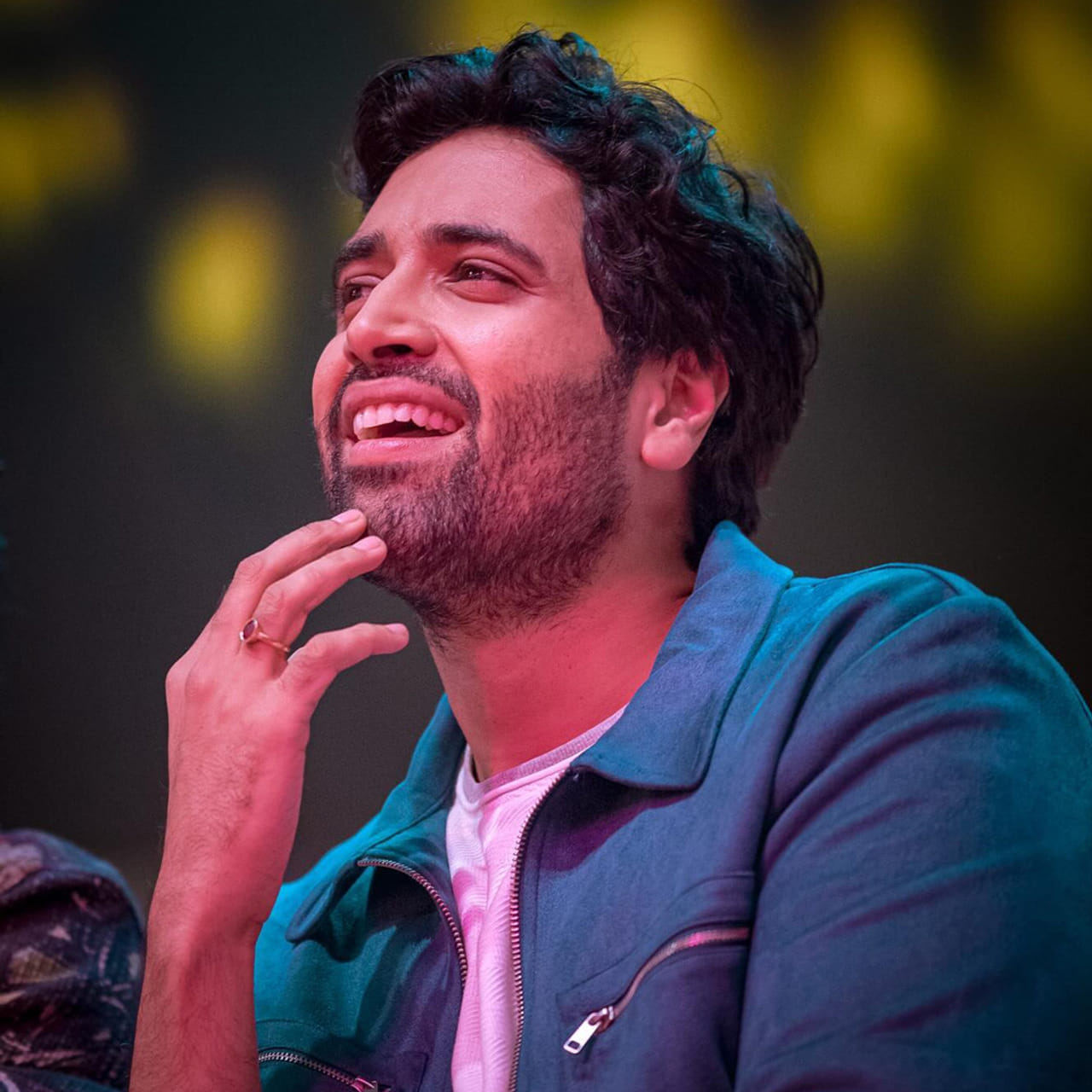 అందుకే చిన్న గ్యాప్ తీసుకొని ఇప్పుడు కొత్త సినిమాతో రెడీ ఆడియన్స్ ముందుకు వచ్చేందుకు రెడీ అవుతున్నారు.క్షణం, ఎవరు, గూడఛారి, మేజర్ లాంటి సినిమాలతో తనకంటూ స్పెషల్ ఫాలోయింగ్ను క్రియేట్ చేసుకున్న హీరో అడివి శేష్.