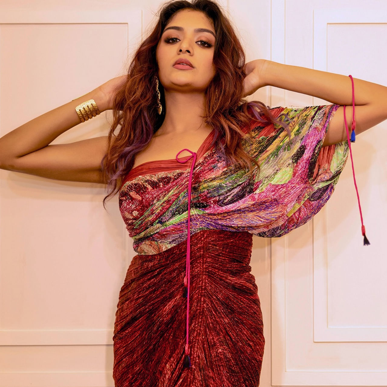 మామూలు హీరో, హీరోయిన్లు అభిమానించే స్టార్స్, డైరక్టర్స్ గురించి తెలుసుకోవాలని ఎంత ఆసక్తి చూపిస్తామో, స్టార్‌ కిడ్స్ ఇష్టాయిష్టాలను తెలుసుకోవడానికి అంతకు మించిన ఇంట్రస్ట్ ఉంటుంది. లేటెస్ట్ గా అదితి శంకర్‌ చెప్పిన విషయాలు క్షణాల్లో వైరల్‌ కావడం కూడా అందులో భాగమే. 