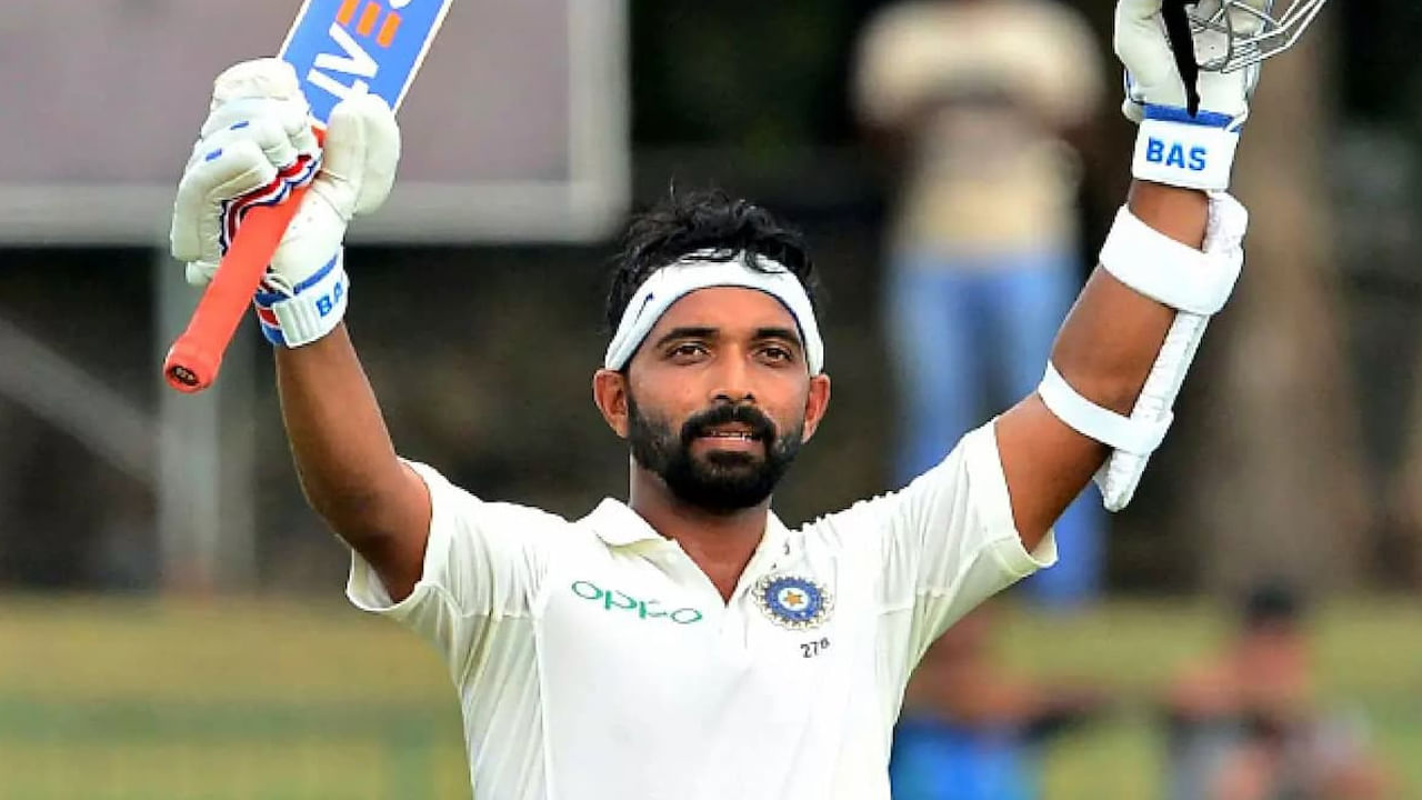 2. అజింక్య రహానే: టాప్ ఆర్డర్ బ్యాట్స్‌మన్ అజింక్య రహానె పునరాగమనం కోసం అభిమానులు చాలా కాలంగా ఎదురుచూస్తున్నారు. అతనికి చివరిసారిగా 2023 సంవత్సరంలో వెస్టిండీస్‌తో జరిగిన సిరీస్‌లో జట్టులో అవకాశం లభించింది. అప్పటి నుంచి ఈ బ్యాట్స్‌మన్ తన పునరాగమనం కోసం ఎదురు చూస్తున్నాడు. కానీ, 36 ఏళ్ల ఆటగాడిని ఇంగ్లాండ్‌తో జరిగే సిరీస్‌కు ఎంపిక చేయలేదు. అతను ఐపీఎల్ 2025లో ఫామ్‌లో కనిపించాడు. అతను మూడు అర్ధ సెంచరీలు కూడా సాధించాడు. విరాట్ కోహ్లీ లేనప్పుడు రహానే జట్టుకు సమతుల్యతను అందించగలిగేవాడు. ఈ ఆటగాడు టీం ఇండియా తరపున 85 టెస్ట్ మ్యాచ్‌లు ఆడాడు.  అందులో అతను 5 వేలకు పైగా పరుగులు చేశాడు. ఇందులో 12 సెంచరీలు కూడా ఉన్నాయి.