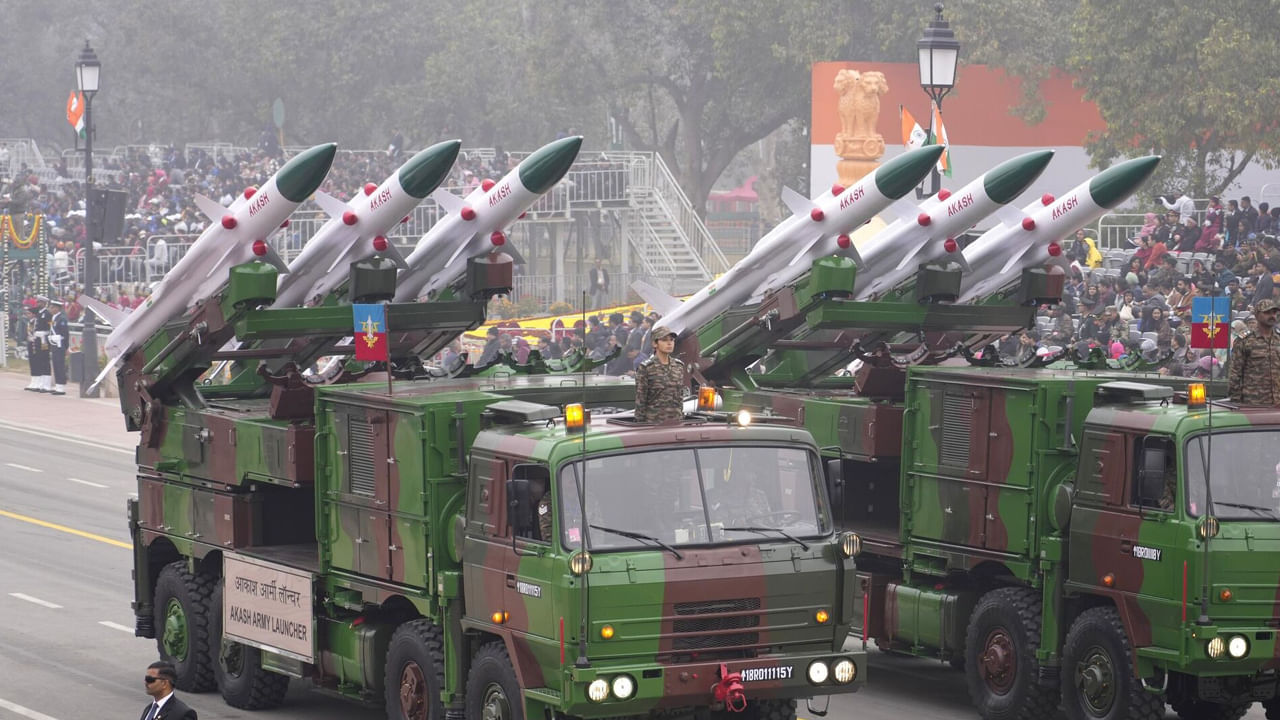 Akash Missile System: ఇండియన్‌ ఆర్మీ అమ్ములపొదిలో బ్రహ్మాస్త్రం.. పాకిస్తాన్‌కు కాళరాత్రే
