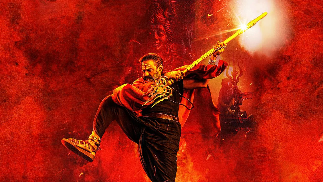 బాలకృష్ణ నెక్ట్స్ ప్రాజెక్ట్కు సంబంధించి ఇంట్రస్టింగ్ న్యూస్ వైరల్ అవుతోంది. రీసెంట్గా గుడ్ బ్యాడ్ అగ్లీ సినిమాతో బిగ్ హిట్ అందుకున్న అధిక్ రవిచంద్రన్ దర్శకత్వంలో బాలయ్య నటించబోతున్నారన్న టాక్ వినిపిస్తోంది. ప్రజెంట్ బోయపాటి శ్రీను దర్శకత్వంలో రూపొందుతున్న అఖండ 2 మూవీలో నటిస్తున్నారు బాలయ్య.