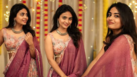 ఈ కోమలిని చూసిన జాబిల్లి మనువాడ దలచింది.. మెస్మరైజ్ హారిక.. ఈ కోమలిని చూసిన జాబిల్లి మనువాడ దలచింది.. మెస్మరైజ్ హారిక..