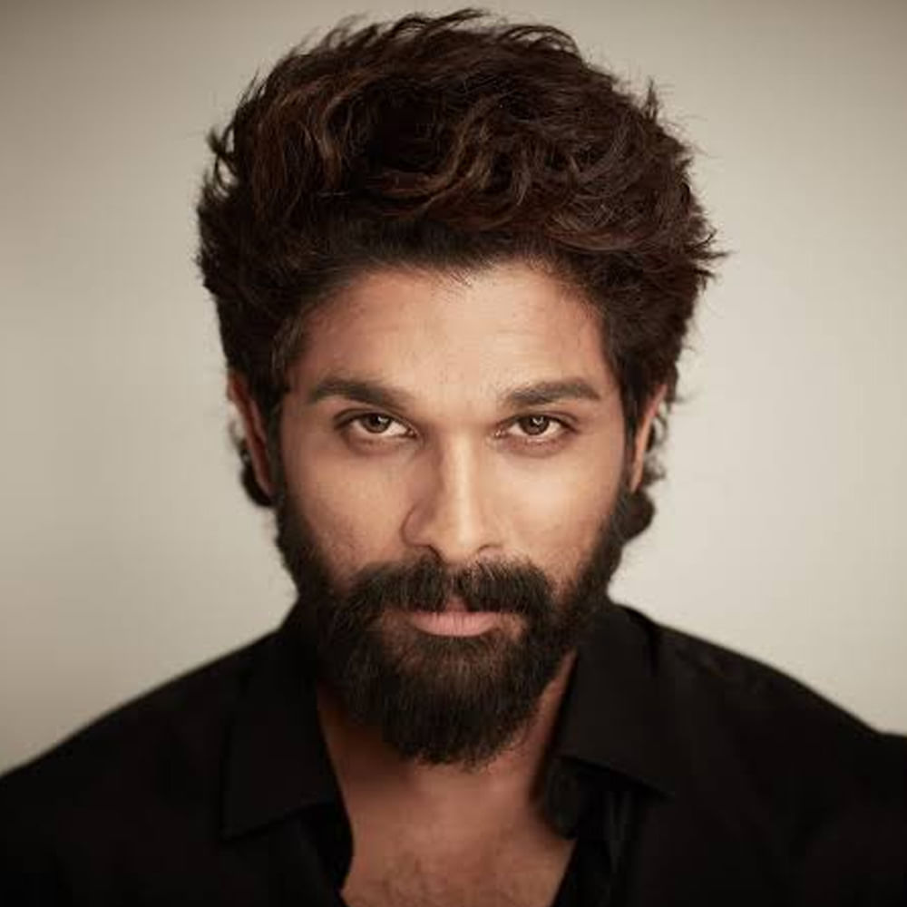 ఇంకా అట్లీ సినిమా సెట్స్ మీదకు వెళ్లక పోయినా... నెక్ట్స్ ప్రాజెక్ట్ విషయంలో ఫుల్ క్లారిటీ ఉంది. ఏఏ 22 ప్లేస్‌లో చేయాల్సిన త్రివిక్రమ్ సినిమానే బన్నీ నెక్ట్స్ ప్రాజెక్ట్ అయ్యే ఛాన్స్ గట్టిగా కనిపిస్తోంది. 