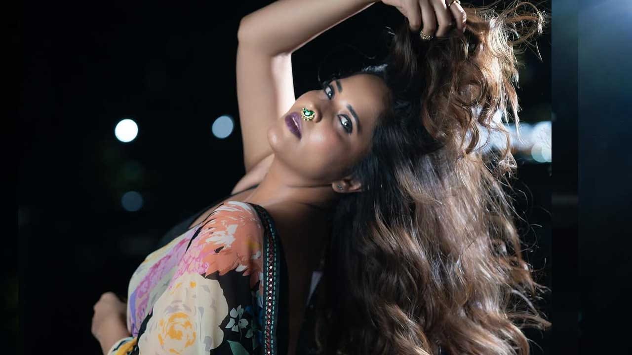 ఇక ఈ మూవీ తర్వాత అనసూయకు ఆఫర్స్ క్యూ కట్టాయనే చెప్పాలి. దీని తర్వాత చాలా సినిమాల్లో నటించి మెప్పించింది ఈ ముద్దుగుమ్మ. పుష్ఫ సినిమాలో కూడా దాక్షాయణి పాత్రలో తన విలనిజంతో అందరినీ ఆకట్టుకుంది. ఇక ప్రస్తుతం పలు భాషల్లో సినిమాల్లో నటిస్తుంది.అంతే కాకుండా తెలుగులో పలు షోల్లో జడ్జ్‌గా చేస్తూ అభిమానులను ఎంటర్టైన్ చేస్తుంది.