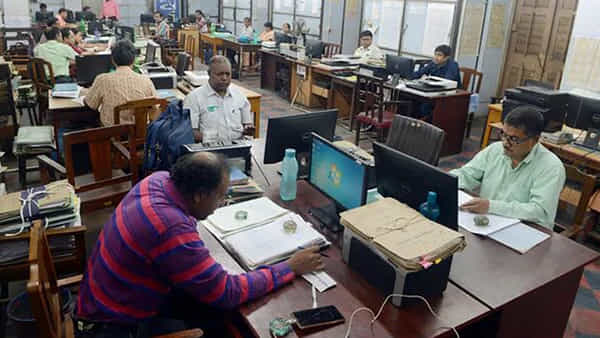 Andhra Pradesh: గుడ్న్యూస్.. ఉద్యోగుల బదిలీలపై నిషేధం ఎత్తివేసిన కూటమి సర్కార్! నేటి నుంచే దరఖాస్తులు