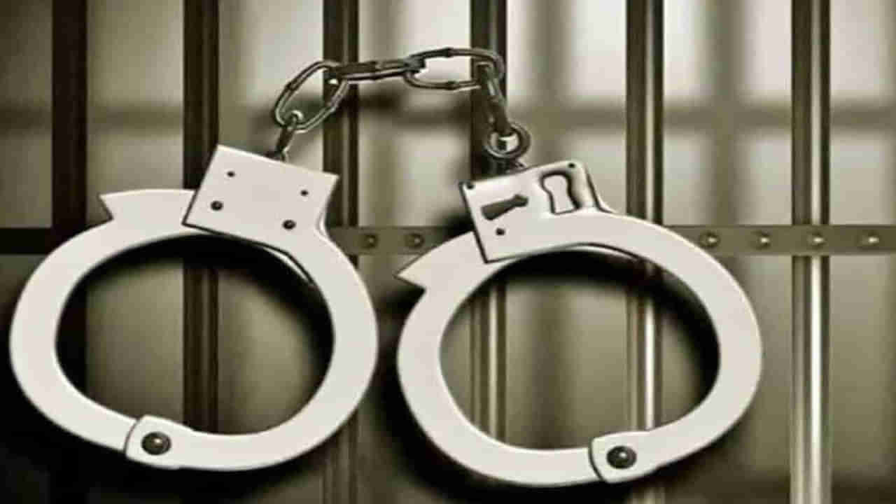 17 ఏళ్ల బాలిక కిడ్నాప్, ఆపై అత్యాచారం.. కట్ చేస్తే.. రామలింగ మఠాధిపతి అరెస్ట్!