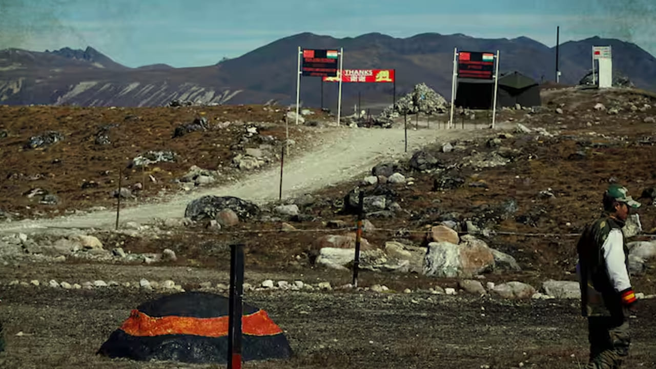 మరోసారి వక్రబుద్ది చాటుకున్న డ్రాగన్.. కంత్రీ కంట్రీ చైనా తీరుపై భారత్ ఫైర్