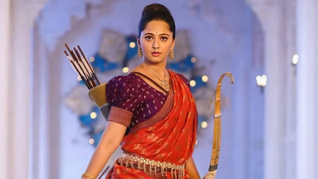 సినిమా నటీనటులు రాజులా, యువరాజులా, మహారాణి, యువరాణి, ధనవంతులగా, పేదవారిగా, దేవునిగా, భక్తునిగా ఇంకా ఎన్నో రకాల పాత్రల్లో చూపించగలదు. నటీనటులు వారి పాత్రల్లో ఒదిగిపోయి నటించి ప్రేక్షకుల ఆకట్టుకుంటారు.