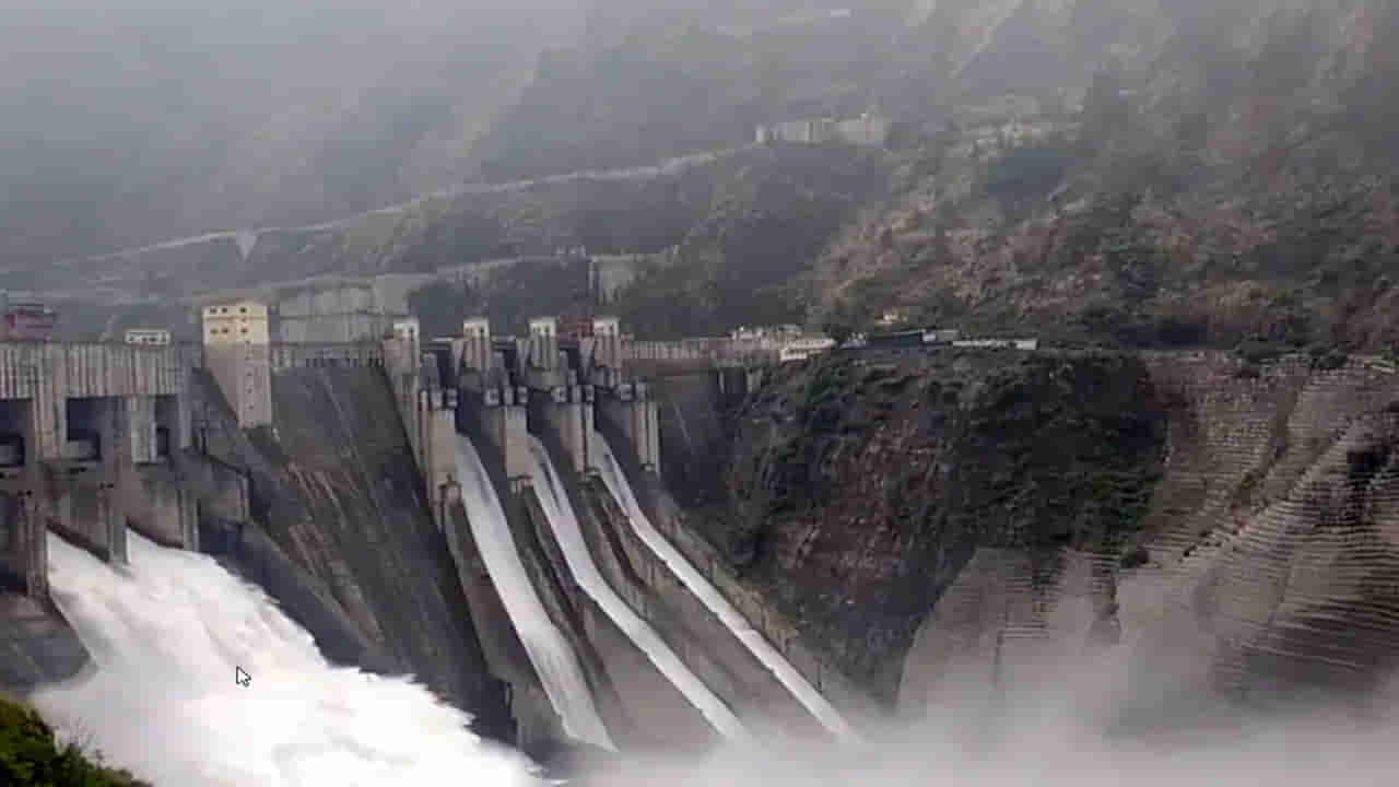 Video: Video: రాంబన్లోని బాగ్లిహార్ డ్యామ్లో ఒక గేటు ఎత్తి నీటి విడుదల! ఎందుకంటే..? ఎందుకంటే..?