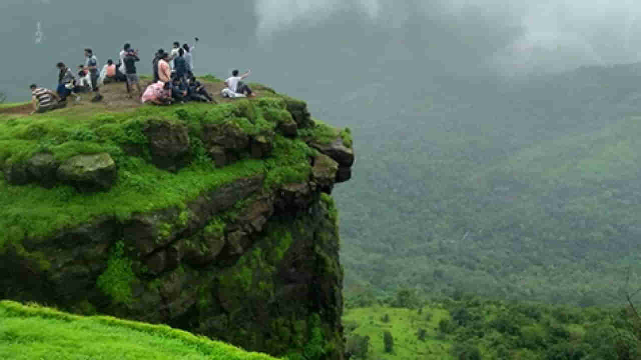 ముంబైలో కశ్మీర్ ని మరపించే అందమైన హిల్స్ స్టేషన్స్.. ఒక్కసారి చూసినా జన్మ ధన్యం అంటారు..