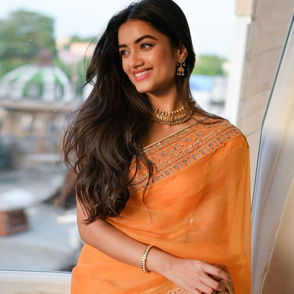 అన్నట్టు ఆంధ్రా కింగ్‌ తాలూకాలో రామ్‌తో జోడీ కడుతున్నారు భాగ్యశ్రీ. వీరిద్దరి మధ్య సమ్‌థింగ్‌ సమ్‌థింగ్‌ అంటూ వార్తలొచ్చినా, అవన్నీ పబ్లిసిటీలో భాగమేనంటూ కొట్టిపారేస్తున్నవారూ లేకపోలేదు. 