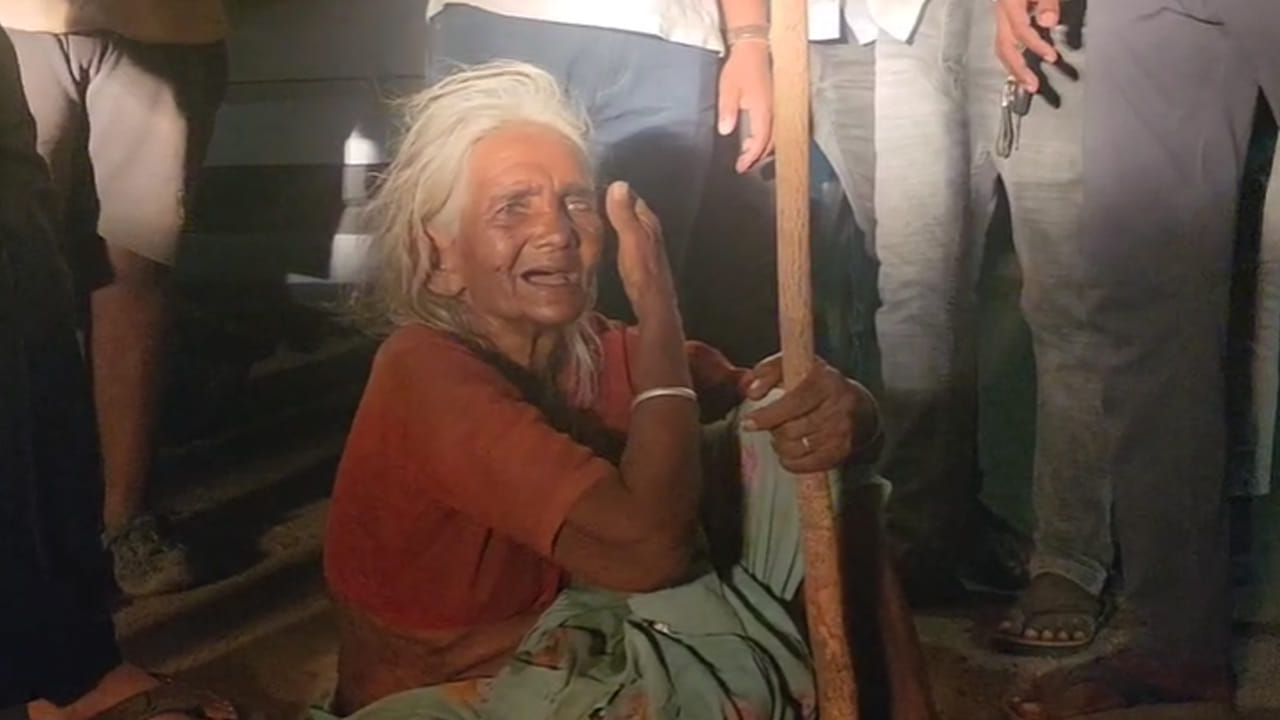 Telangana: బంగారం లాక్కుని తల్లిని దట్టమైన అడవిలో వదిలేసి వెళ్లిన కూతురు