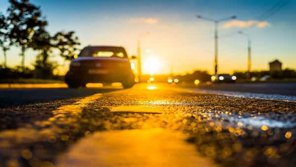Summer car tips: ఎండలతో కార్లకు తీవ్ర నష్టం.. ఈ చిట్కాలు పాటిస్తే ఉపశమనం..