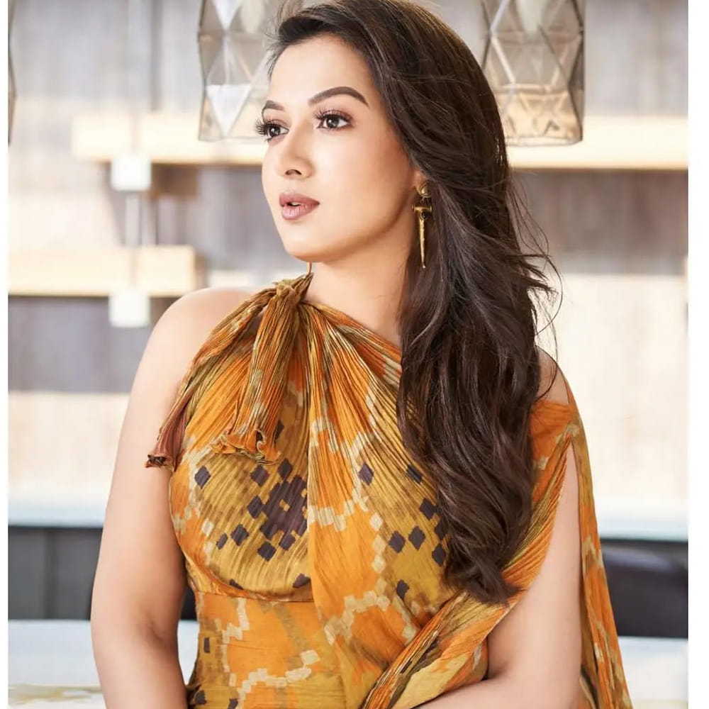 చిరంజీవి, అనిల్ రావిపూడి సినిమాలో హీరోయిన్స్ గురించి చాలా రోజులుగా వార్తలు వస్తున్నాయి. అదితి రావు హైదరీ, పరిణీతి చోప్రాలను తీసుకున్నారని ప్రచారం జరిగింది. ఆ తర్వాత మరికొందరి పేర్లు తెరపైకి రాగా.. ఇప్పుడు కేథరిన్ పేరు వినిపిస్తుంది.