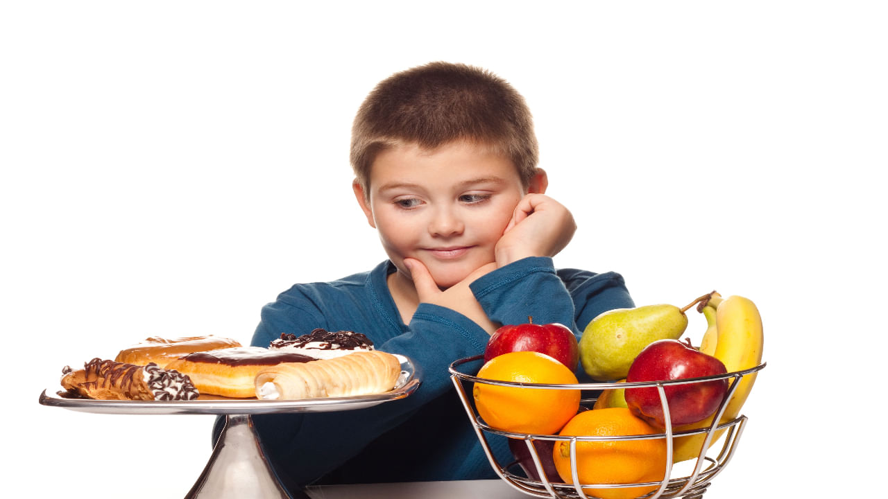 Child Nutrition: పిల్లలు తెలివైనవారిగా అవ్వాలా.. వారి డైట్ లో కచ్చితంగా ఉండాల్సిన ఫుడ్స్ ఇవి..