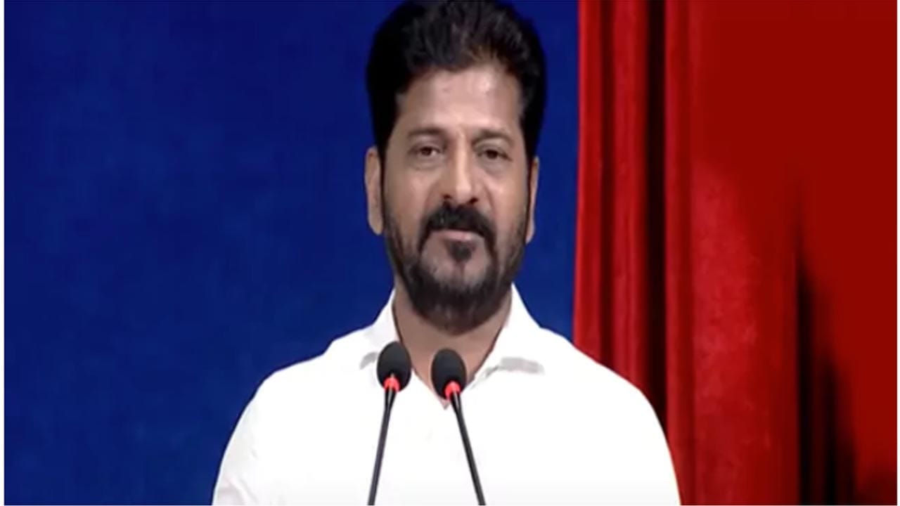 CM Revanth Reddy: ఎవరిమీద సమరం.. మీకు బాధ్యత లేదా? ఉద్యోగ సంఘ నేతలపై ...