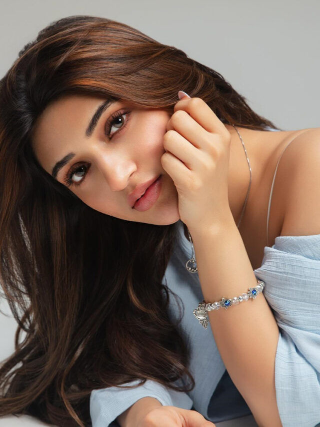 బాలీవుడ్లో మరో ఛాన్స్ కొట్టేసిన శ్రీలీల.. ఈసారి హీరో ఎవరంటే.. బాలీవుడ్లో మరో ఛాన్స్ కొట్టేసిన శ్రీలీల.. ఈసారి హీరో ఎవరంటే..