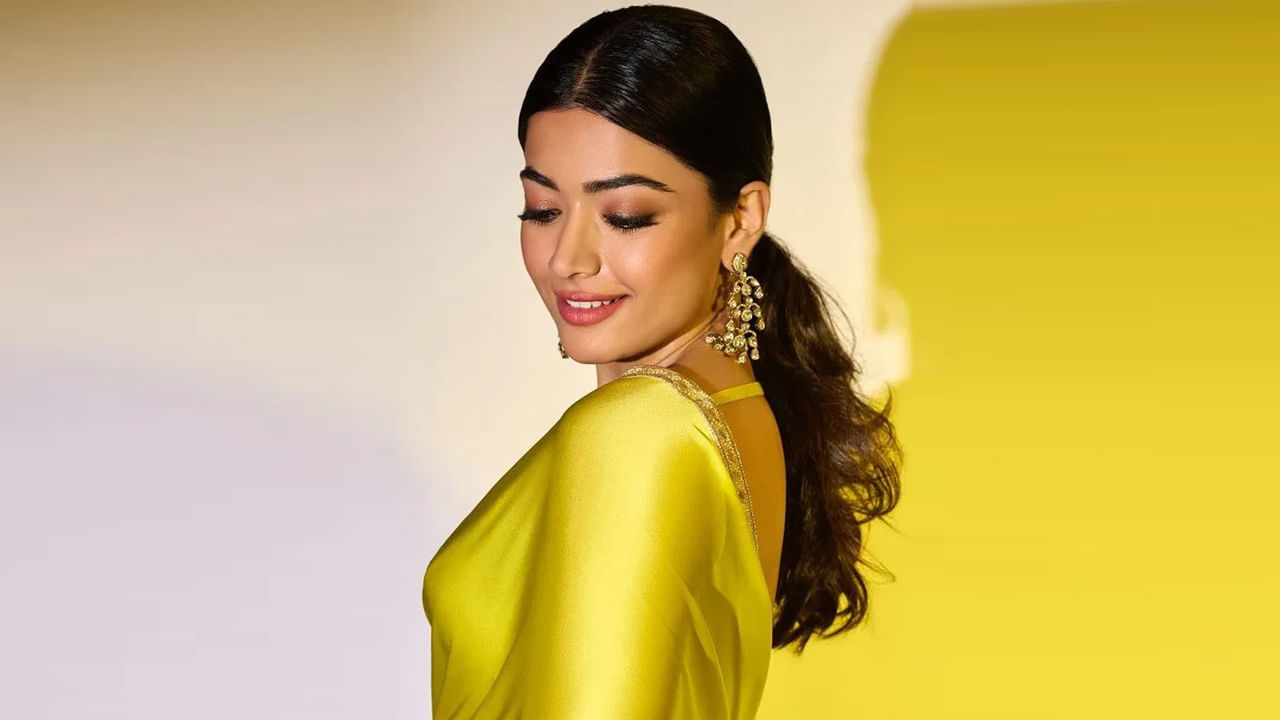 ముందే యాడ్ అయిన నేషనల్ క్రష్ ట్యాగ్ లైన్‌ కూడా రష్మిక నార్త్ ఎంట్రీకి చాలా హెల్ప్ అయ్యింది. ఈ జనరేషన్‌లో నార్త్‌లో కమర్షియల్ హీరోయిన్‌గా ప్రూవ్ చేసుకున్న వన్‌ అండ్ ఓన్లీ సౌత్‌ బ్యూటీగా నయా రికార్డ్ సెట్ చేసింది రష్మిక మందన్న. 