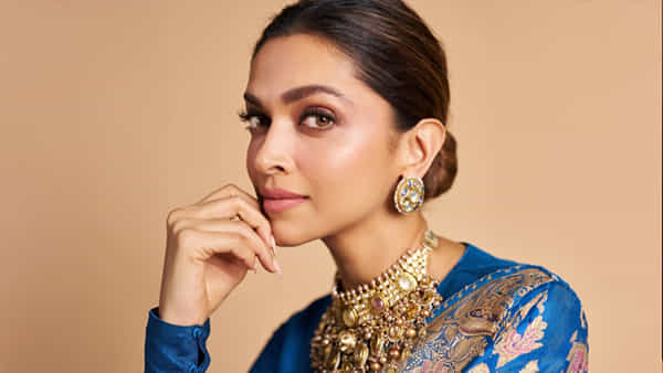 Deepika Padukone : నా సినిమాల్లా ఆ హీరో సినిమాలు ఆడలేదు.. దీపికా పదుకొణె వీడియో వైరల్..