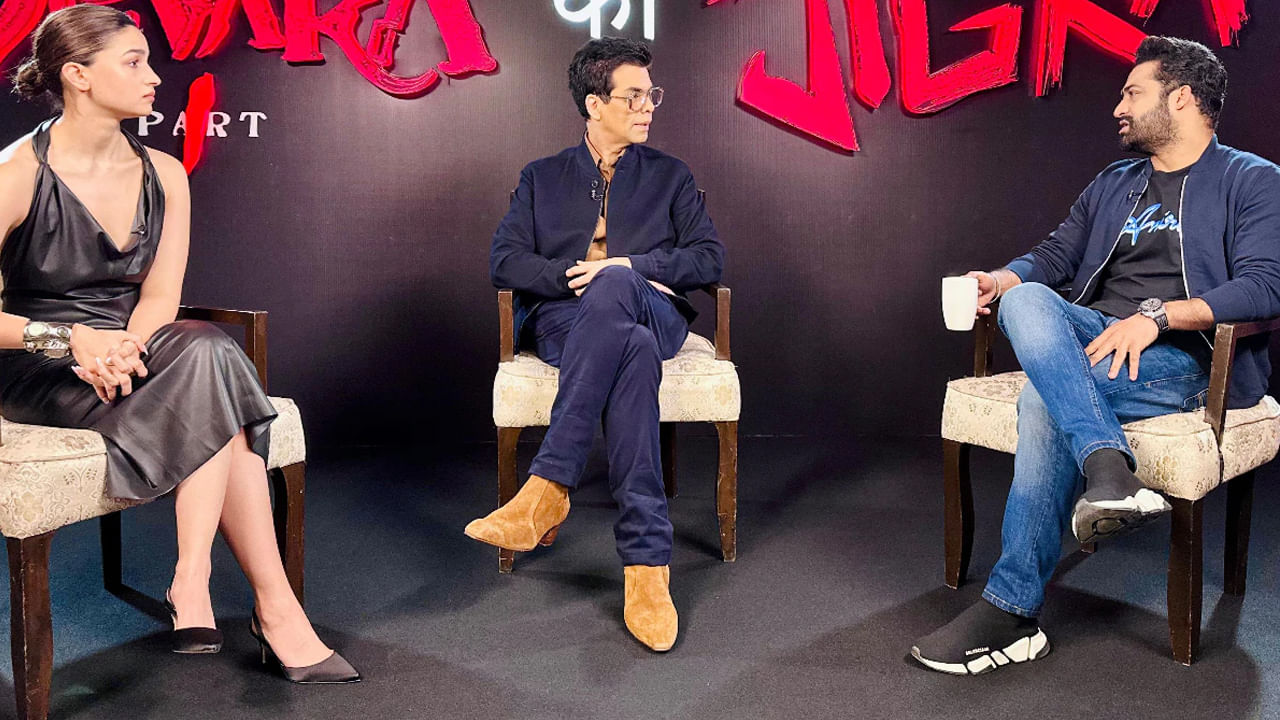 గత ఏడాది జూనియర్ ఎన్టీఆర్, అలియా భట్ కలిసి ఓ ఇంటర్వ్యూ చేసారు. ఓ వైపు దేవర ప్రమోషన్ చేసారు.. అలాగే జిగ్రా సినిమా ప్రమోషన్ కూడా అయిపొయింది. ఈ రెండు సినిమాలకు కలిపి ఒకే ఇంటర్వ్యూ అన్నమాట.