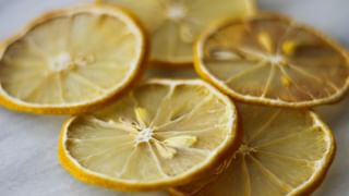 ఎక్కువగా నిద్రపోతున్నారా..? అయితే అస్సలు లైట్ తీసుకోవద్దు..! ఎందుకో తెలుసా..?