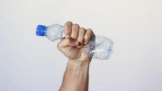 Anakapalle: అమ్మ బాబోయ్.. మామిడి చెట్టుకు సొరకాయలు.. అసలు ట్విస్ట్ ఇదే..