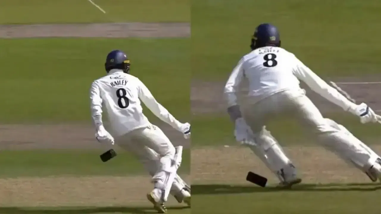 Video: నువ్వెక్కడ దొరికావురా సామీ.. రన్స్ తీస్తుండగా జేబులోంచి జారిపోయిన సెల్ ఫోన్! నెట్టింట వైరల్ గా మారిన వీడియో!