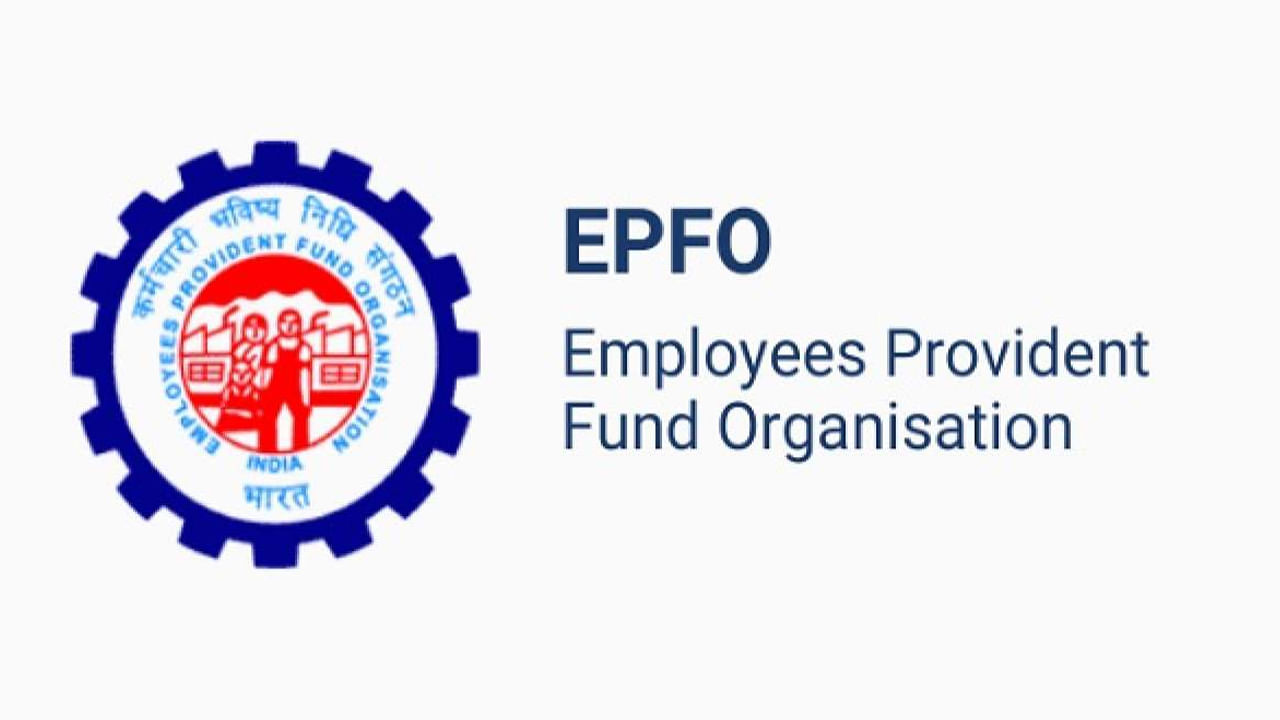 1. ప్రొఫైల్ అప్డేట్ చేయడం చాలా సులభం..
EPFO ఇప్పుడు ప్రొఫైల్ అప్డేట్ ప్రక్రియను గతంలో కంటే సులభతరం చేసింది. మీ యూనివర్సల్ అకౌంట్ నంబర్ (UAN) ఆధార్తో లింక్ చేసి ఉన్నట్లయితే మీరు మీ పేరు, పుట్టిన తేదీ, లింగం, జాతీయత, తల్లిదండ్రుల పేరు, వైవాహిక స్థితి, జీవిత భాగస్వామి పేరు, ఉద్యోగం ప్రారంభించిన తేదీ వంటి వివరాలను ఎటువంటి పత్రాలు లేకుండా ఆన్లైన్లో అప్డేట్ చేయవచ్చు. అయితే 2017 అక్టోబర్ 1కి ముందు పీఎఫ్ ఖాతా తెరిచిన సభ్యులు కొన్ని సందర్భాల్లో వారి యజమాని ఆమోదం పొందవలసి ఉంటుంది.