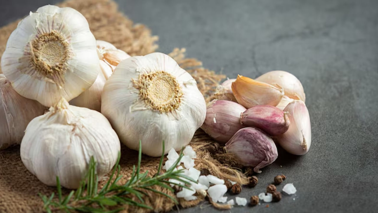 వెల్లుల్లి గురించి మీకు తెలియని హెల్త్‌ సీక్రెట్స్‌ ఇవి..! తప్పక తెలుసుకోండి..