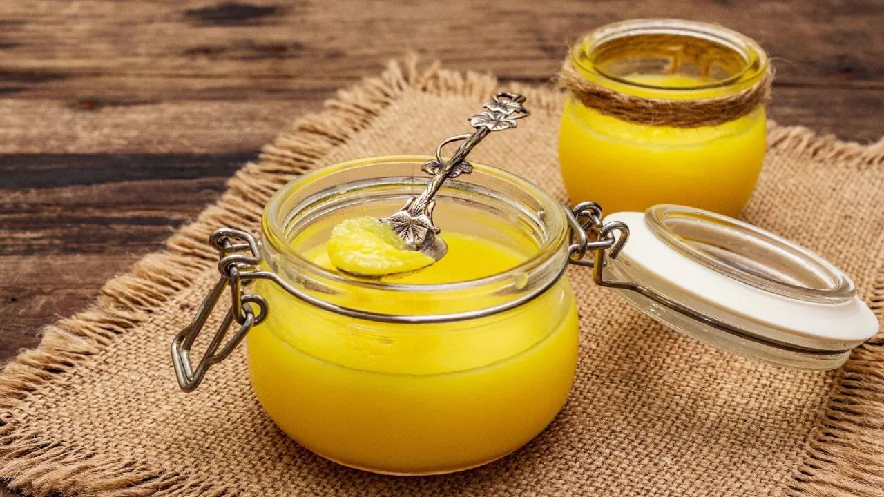 Ghee and Diabetes: షుగర్ ఉన్నవారు నెయ్యి తింటే ఏమౌతుందో తెలుసా..? Ghee and Diabetes: షుగర్ ఉన్నవారు నెయ్యి తింటే ఏమౌతుందో తెలుసా..?