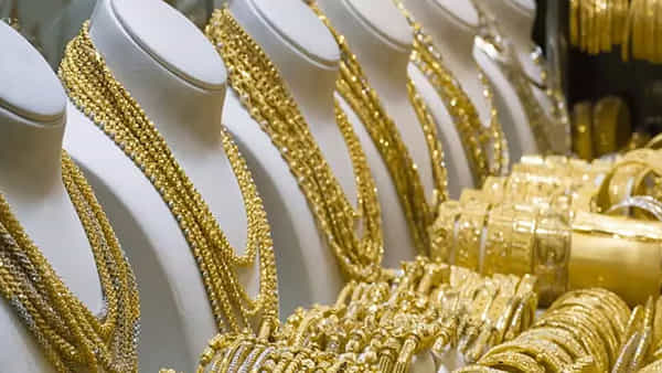 Gold Price: మళ్లీ సీన్ రివర్స్..బంగారం ధరల్లో ఊహించని మార్పు..! తులం ఎంతంటే...