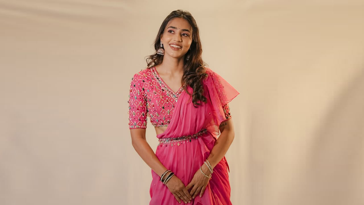 బ్యాచిలర్ ఆఫ్ ఇంజనీరింగ్ సివిల్ ఇంజనీరింగ్లో డిగ్రీ పట్టా పొందింది ఈ బ్యూటీ. చదువుకొనే రోజుల్లో స్విమ్మింగ్ పోటీల్లో పాల్గొని అనేక పతకాలు సాధించింది ఈ అందాల తార. కన్నడ భాషలో వరుసగా సినిమాలు చేస్తూ బిజీ హీరోయిన్గా ఉంది.