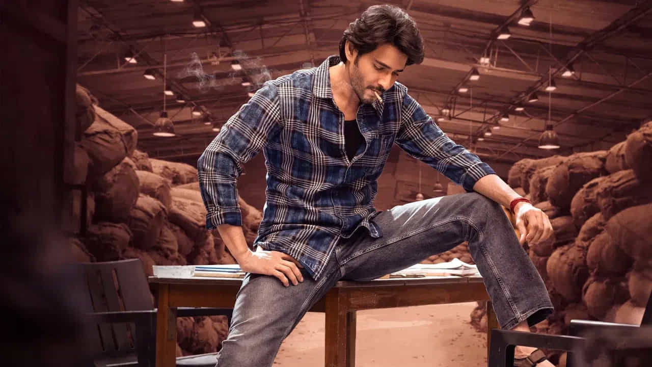 ఇక మహేష్ బాబు విషయానికి వస్తే.. గత ఏడాది గుంటూరు కరంతో వచ్చారు. రాజమౌళితో సినిమా ఒప్పుకున్నా అది సెట్స్పైకి వెళ్ళడానికే ఏడాది పట్టింది. షూటింగ్ పూర్తి కావాలంటే చాల టైం తీసుకుంటారు జక్కన్న. కొన్నేళ్లు సూపర్ స్టార్ ఫ్యాన్స్ వెయిటింగ్ తప్పదు.