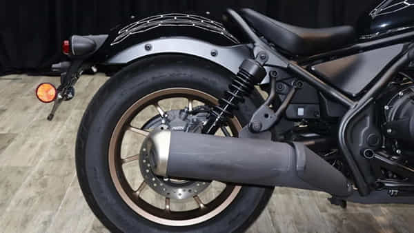 Cruiser Bike: రాయల్ ఎన్ఫీల్డ్ను తలదన్నే బైక్.. హోండా నుంచి ప్రీమియం క్రూయిజర్.. ధర ఎంతో తెలుసా?