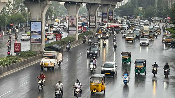 Telangana: తెలంగాణపై ఉరుముతున్న వరుణుడు.. ఆ జిల్లాలకు భారీ నుంచి అతిభారీ వర్షాలు