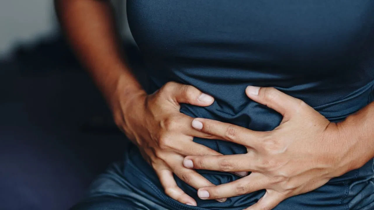 మహిళల్లో సంతానలేమికి మరొక సాధారణ కారణం హైడ్రోసాల్పింక్స్ సమస్య. ఇలాంటి వారికి IVF సిఫార్సు చేస్తున్నారు ఆరోగ్య నిపుణులు. కానీ అది పూర్తిగా విజయవంతం కాకపోవచ్చు. 