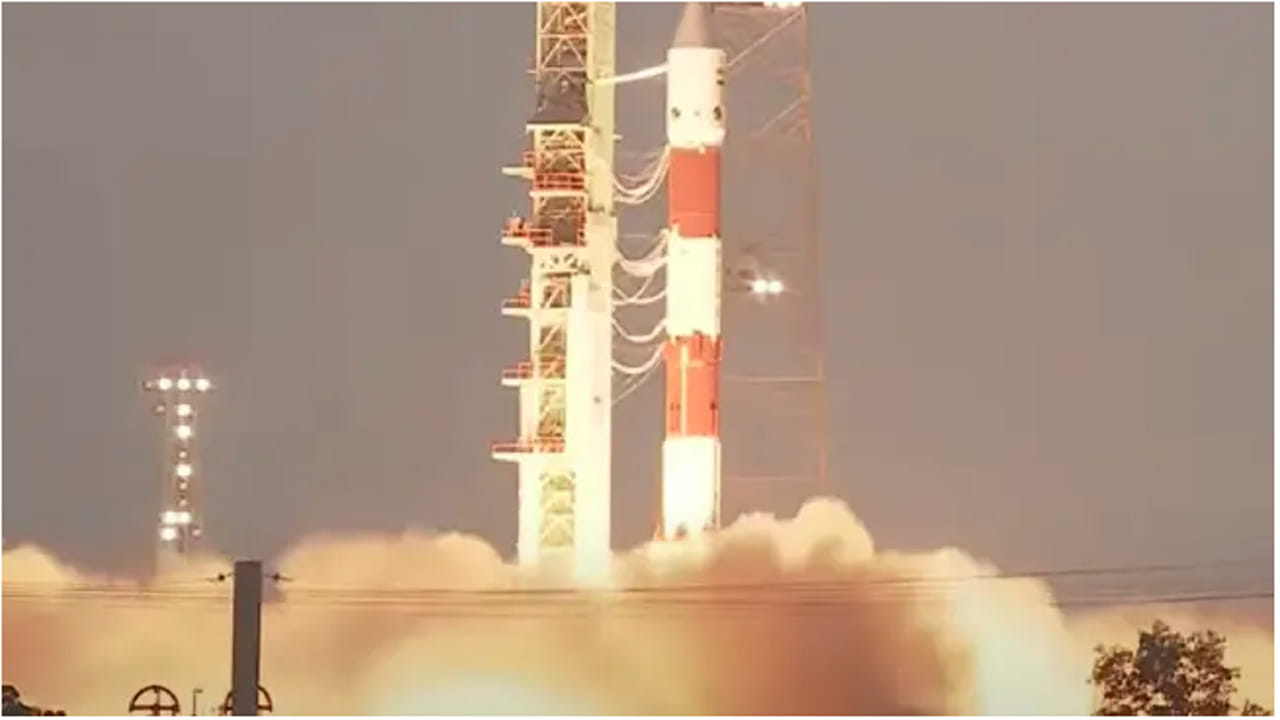 PSLV-C61 ప్రయోగంలో సాంకేతిక సమస్య.. మూడోదశలో గుర్తించిన ఇస్రో!