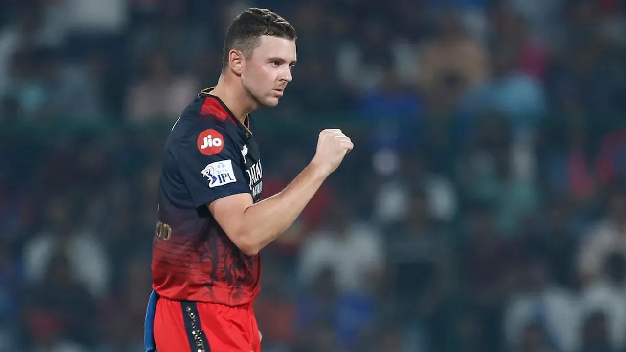 ఎందుకంటే ఈ ఏడాది ఐపీఎల్లో ఆర్సిబి తరఫున అత్యధిక వికెట్లు తీసిన బౌలర్ జోష్ హేజిల్వుడ్. గత 10 మ్యాచ్ల్లో హాజిల్వుడ్ 36.5 ఓవర్లు బౌలింగ్ చేసి మొత్తం 18 వికెట్లు పడగొట్టాడు. అతను మొత్తం 103 డాట్ బాల్స్ బౌలింగ్ చేయడం ద్వారా కూడా మెరిశాడు. అందువల్ల, జోష్ హేజిల్వుడ్ రాక RCB బౌలింగ్ లైనప్ను మరింత బలోపేతం చేస్తుందనడంలో సందేహం లేదు.