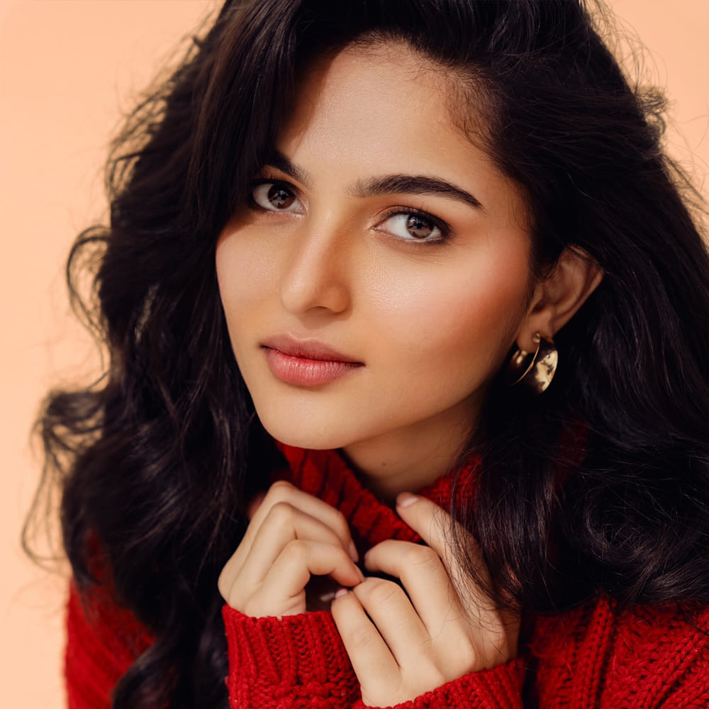 ఇప్పటికే ఈ విషయంపై సంప్రదింపులు జరిగాయని.. ఆమె నుంచి సానుకూల స్పందన వచ్చిందని సమాచారం. త్వరలోనే దీనిపై అధికారిక ప్రకటన రానున్నట్లు సమాచారం. ఈ సినిమా వచ్చే ఏడాది మార్చి 26న థియేటర్లలో విడుదల కానుంది. 