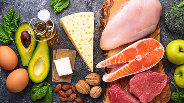 Keto Diet: బరువు తగ్గడానికి కీటో డైట్ చేస్తున్నారా.. ఎన్ని ఆరోగ్య సమస్యలకు వెల్కమ్ చెబుతున్నారో తెలుసా..