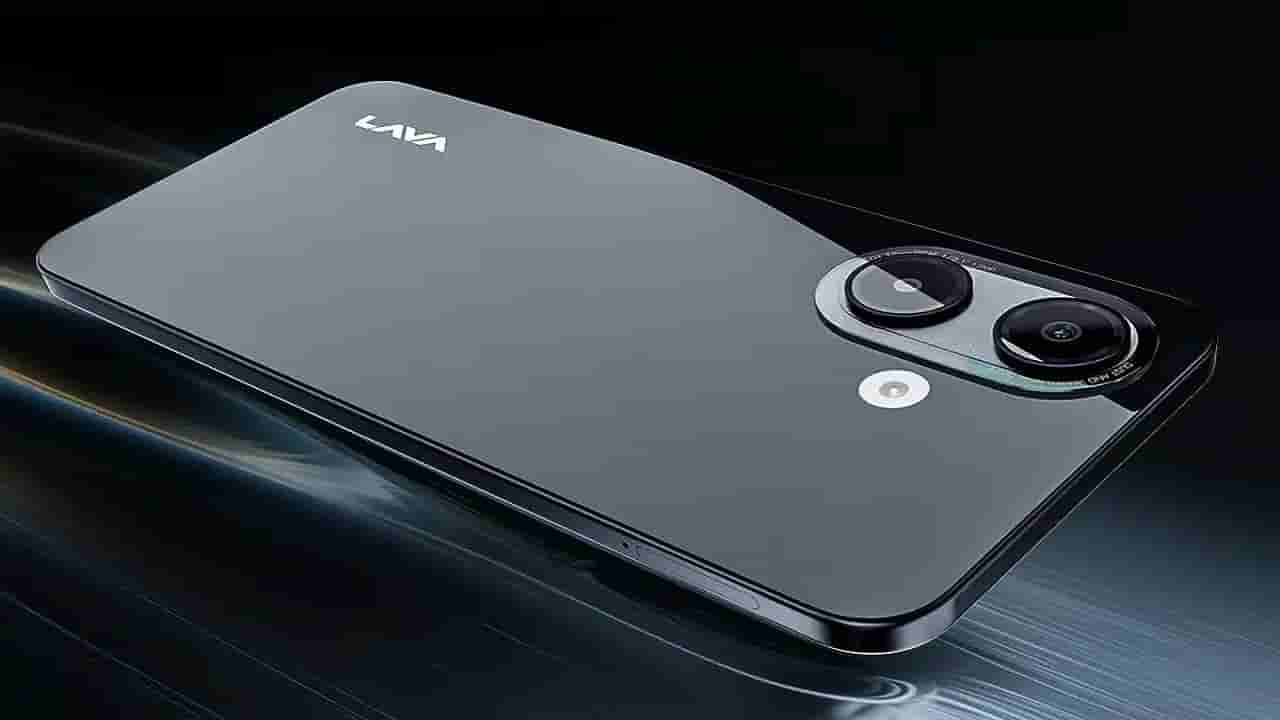 SmartPhone: మార్కెట్లో నయా ఫోన్తో లావా హల్చల్.. వారే అసలు టార్గెట్..!