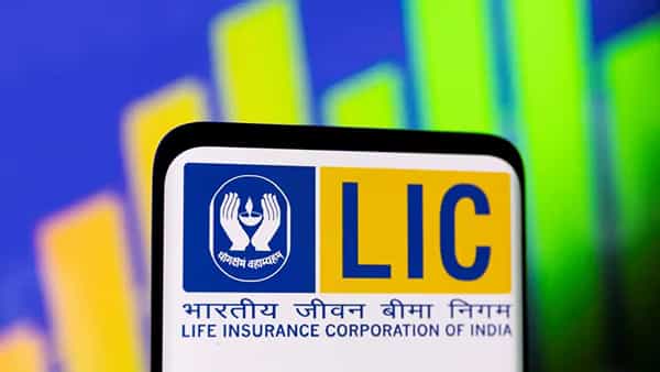 LIC Schemes: ఆ స్కీమ్స్ను రీలాంచ్ చేసిన ఎల్ఐసీ.. అదిరే లాభాలు మీ సొంతం